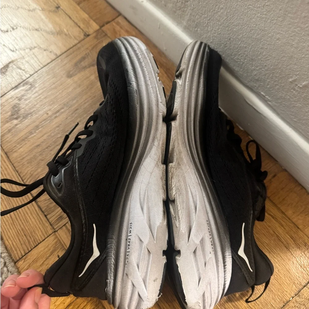 Hoka One One Bondi 8 Running Shoes Size 8 B Black Athletic Sneakers - Picture 5 of 8